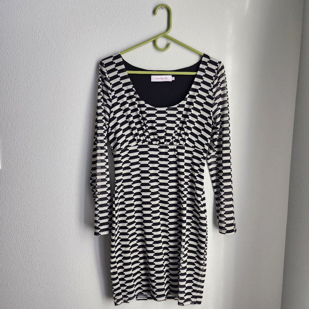 Lara Mini Dress Vintage Rug Black/Ivory Cookie | Lisa Says Gah Womens Dresses